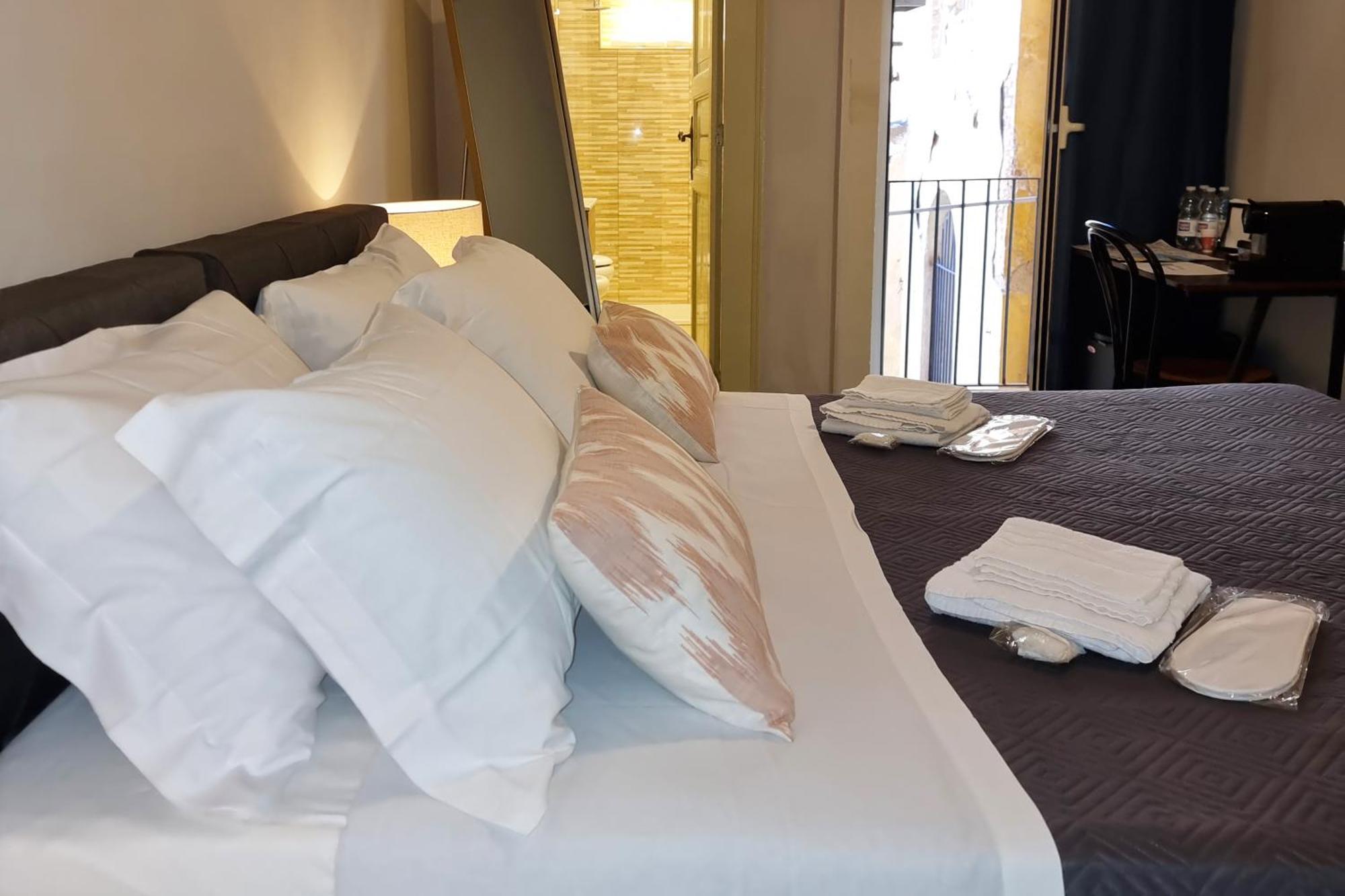 Borgo Antico Rooms Messina Exterior foto
